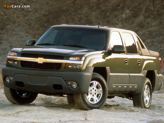 Images of Chevrolet Avalanche North Face Edition 2002 (640 x 480)