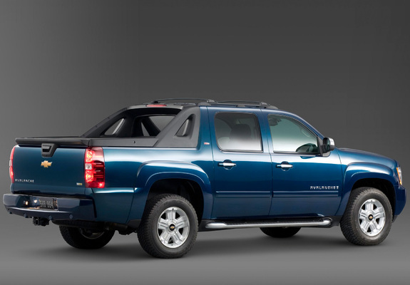 Images of Chevrolet Avalanche Z71 2007–12