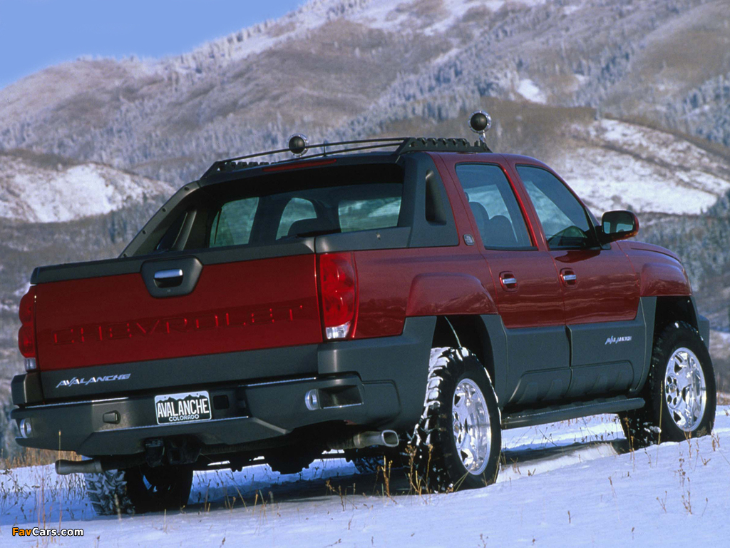 Pictures of Chevrolet Avalanche Concept 2000 (1024 x 768)