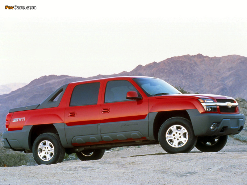 Pictures of Chevrolet Avalanche Z66 2002–06 (800 x 600)