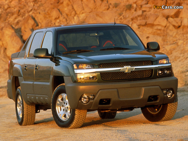 Pictures of Chevrolet Avalanche North Face Edition 2002 (640 x 480)