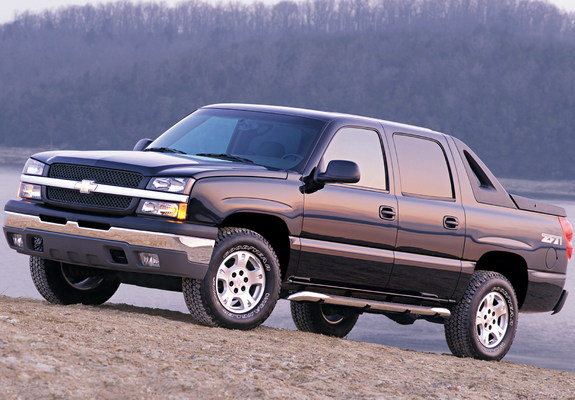 Pictures of Chevrolet Avalanche Z71 2002–06