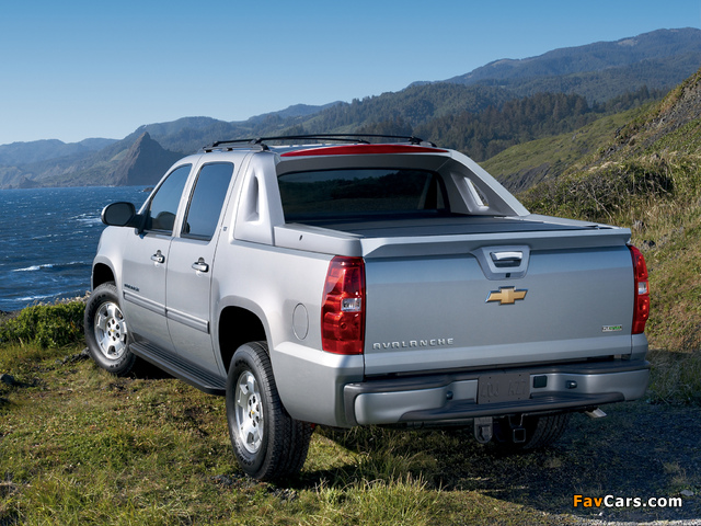 Chevrolet Avalanche 2006–12 wallpapers (640 x 480)
