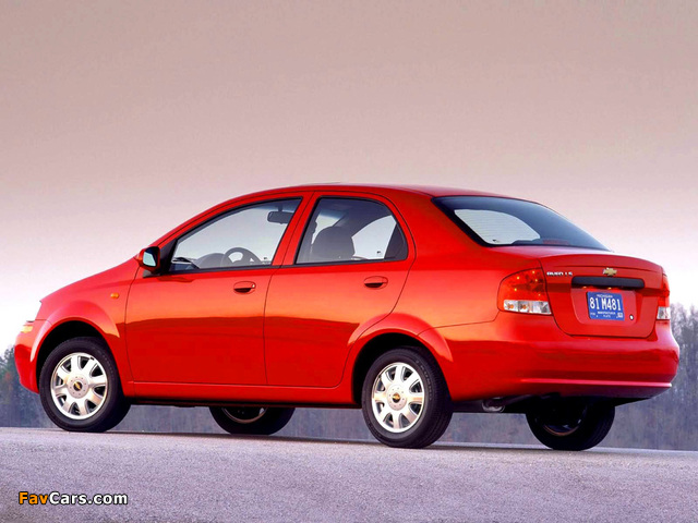 Chevrolet Aveo Sedan (T200) 2003–06 images (640 x 480)