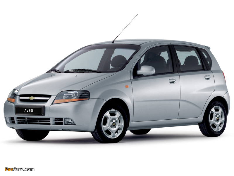 Chevrolet Aveo 5-door (T200) 2003–08 pictures (800 x 600)