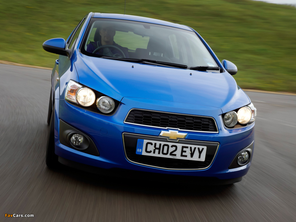 Chevrolet Aveo 5-door UK-spec 2011 wallpapers (1024 x 768)