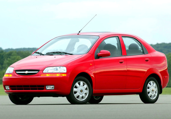 Images of Chevrolet Aveo Sedan (T200) 2003–06