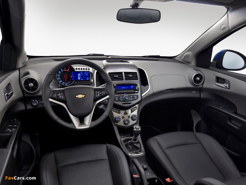 Images of Chevrolet Aveo 5-door 2011 (800 x 600)