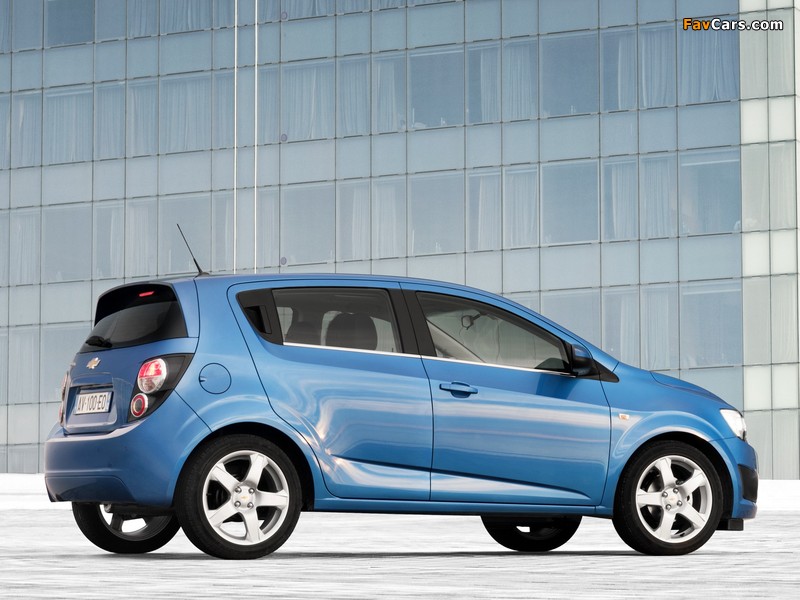 Images of Chevrolet Aveo 5-door 2011 (800 x 600)