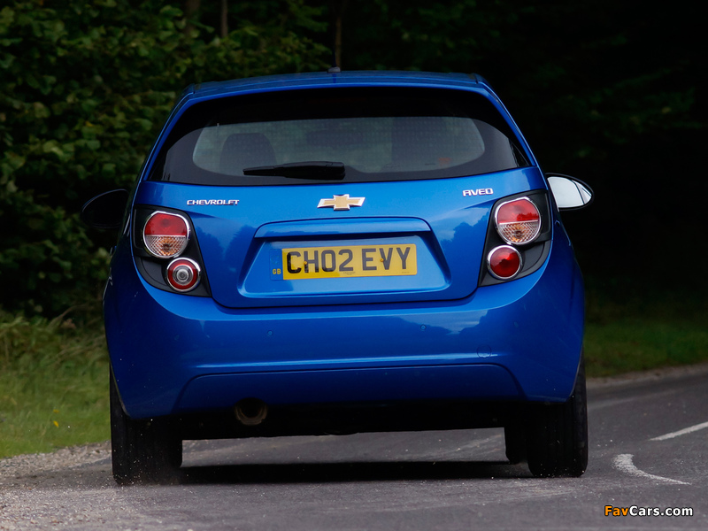 Photos of Chevrolet Aveo 5-door UK-spec 2011 (800 x 600)