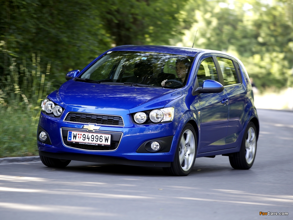 Photos of Chevrolet Aveo 5-door 2011 (1024 x 768)