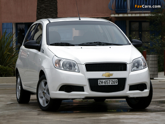 Pictures of Chevrolet Aveo 5-door (T250) 2008–11 (640 x 480)