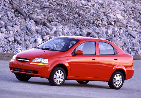 Chevrolet Aveo Sedan (T200) 2003–06 wallpapers