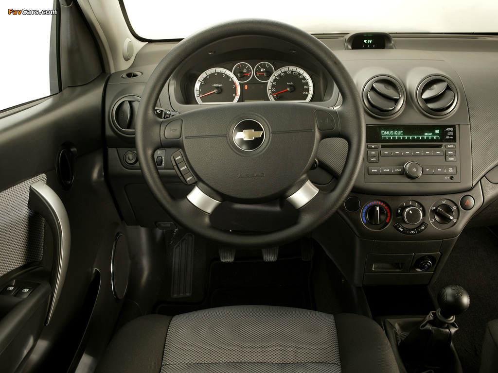 Chevrolet Aveo 3-door (T250) 2008–11 wallpapers (1024 x 768)
