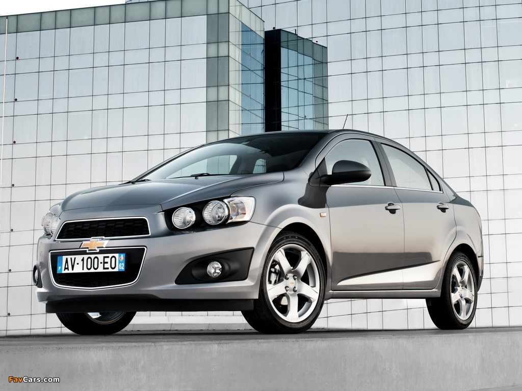 Chevrolet Aveo Sedan 2011 wallpapers (1024 x 768)