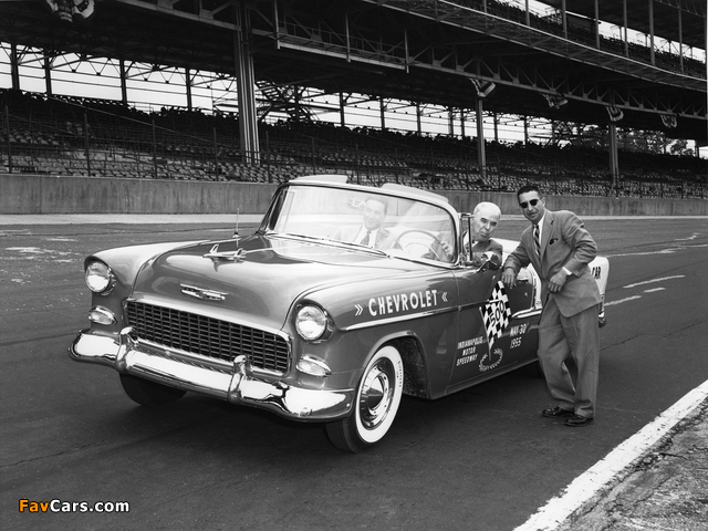 Photos of Chevrolet Bel Air Convertible Indy 500 Pace Car (2434-1067D) 1955 (640 x 480)