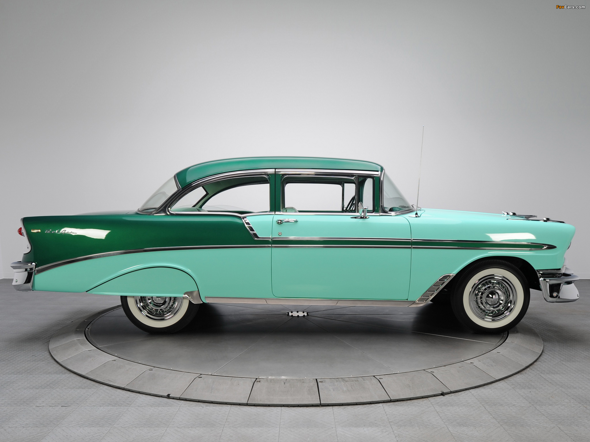 Photos of Chevrolet Bel Air 2-door Sedan (2402-1011D) 1956 (2048 x 1536)