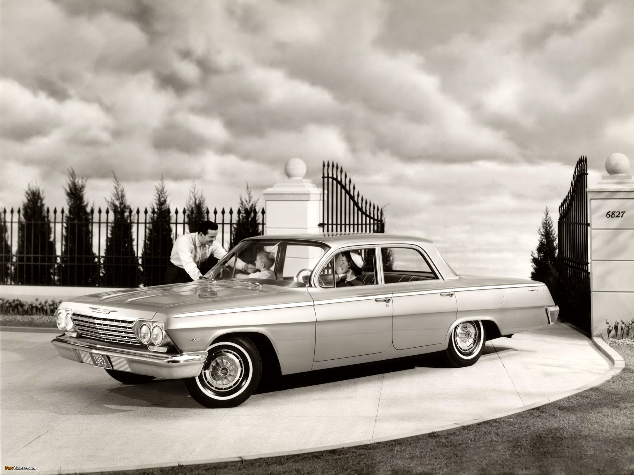 Photos of Chevrolet Bel Air 4-door Sedan (1619) 1962 (2048 x 1536)