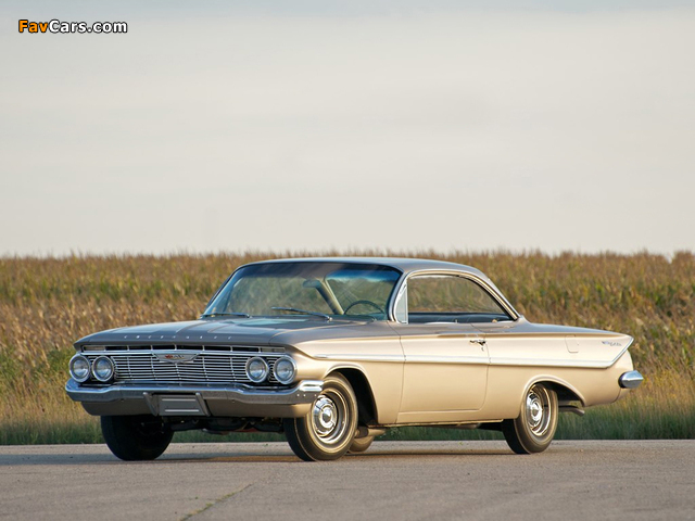 Photos of Chevrolet Bel Air 409 Sport Coupe 1961 (640 x 480)