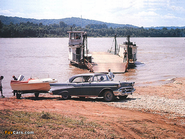 Pictures of Chevrolet Bel Air Sport Sedan (2413-1039D) 1957 (640 x 480)