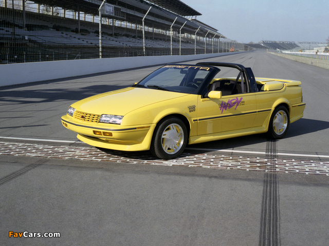 Chevrolet Beretta Indy 500 Pace Car 1990 wallpapers (640 x 480)