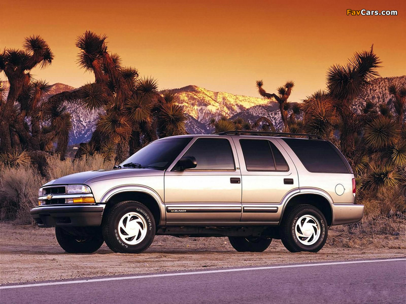 Chevrolet Blazer 1997–2005 images (800 x 600)