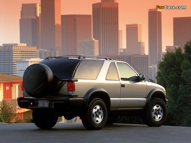 Chevrolet Blazer ZR2 1997–2005 pictures (640 x 480)