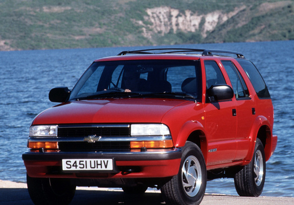 Chevrolet Blazer UK-spec 1997–2005 pictures