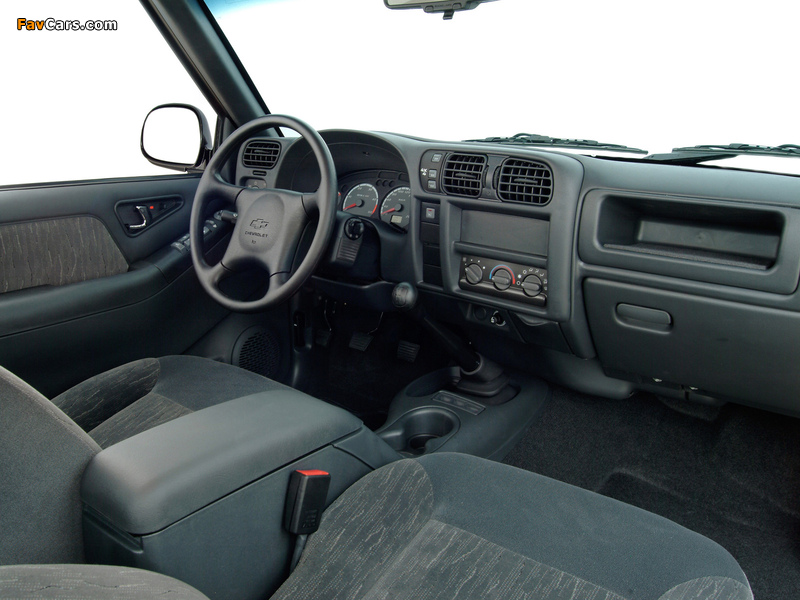 Chevrolet Blazer BR-spec 2003–08 photos (800 x 600)