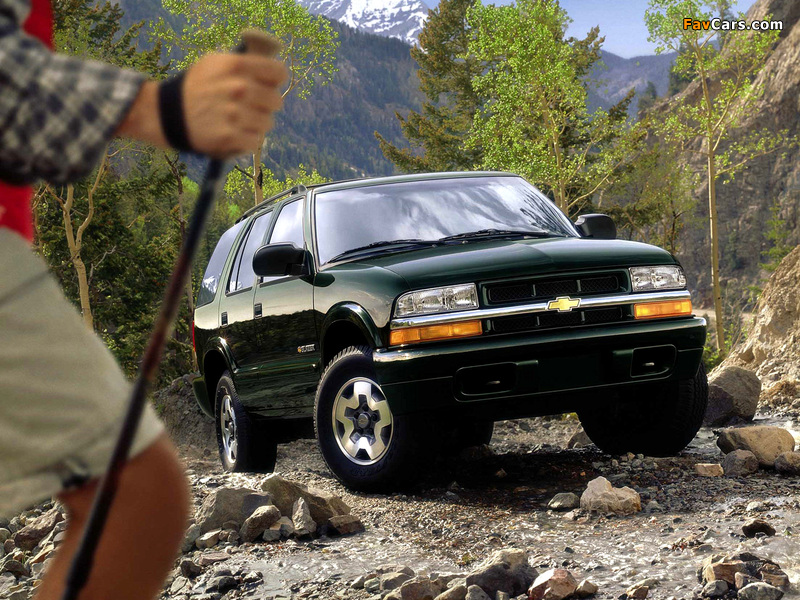 Images of Chevrolet Blazer 1997–2005 (800 x 600)