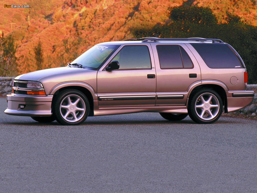 Images of Xenon Chevrolet Blazer 1997–2005 (1024 x 768)