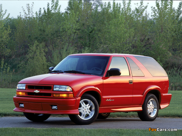 Images of Chevrolet Blazer Xtreme 2001–05 (640 x 480)