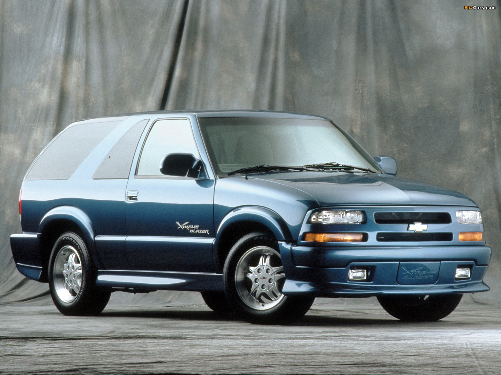 Images of Chevrolet Blazer Xtreme 2001–05 (1600 x 1200)