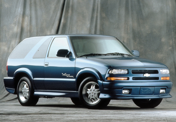 Images of Chevrolet Blazer Xtreme 2001–05