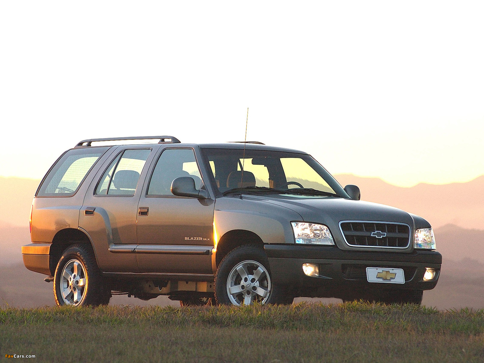 Images of Chevrolet Blazer BR-spec 2003–08 (1600 x 1200)