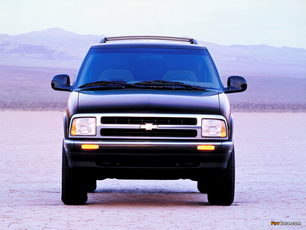 Photos of Chevrolet Blazer 1995–97 (1024 x 768)
