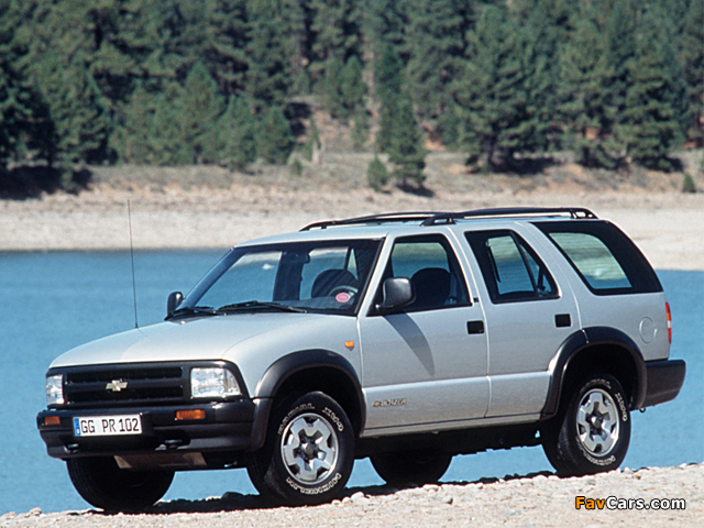Photos of Chevrolet Blazer EU-spec 1995–97 (640 x 480)