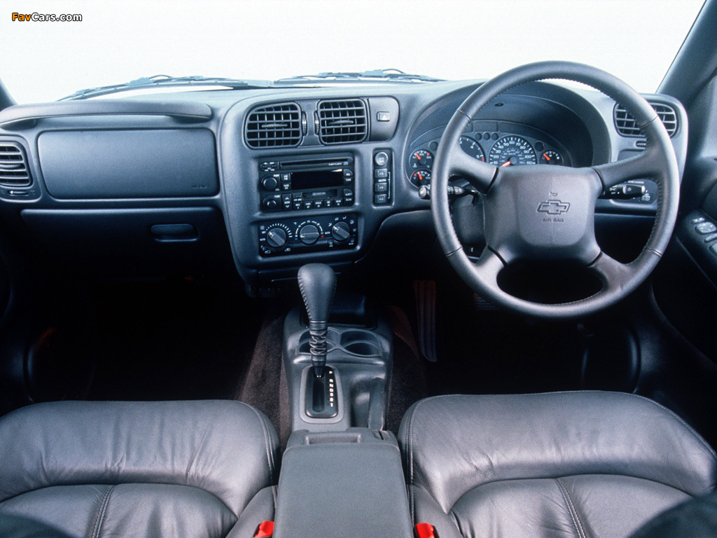 Photos of Chevrolet Blazer UK-spec 1997–2005 (1024 x 768)