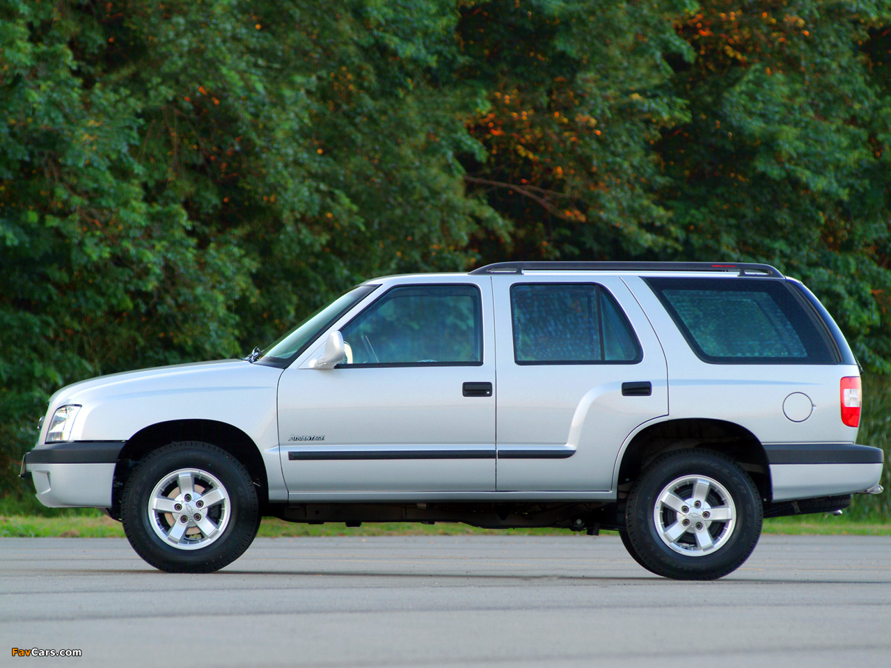 Photos of Chevrolet Blazer BR-spec 2003–08 (1280 x 960)