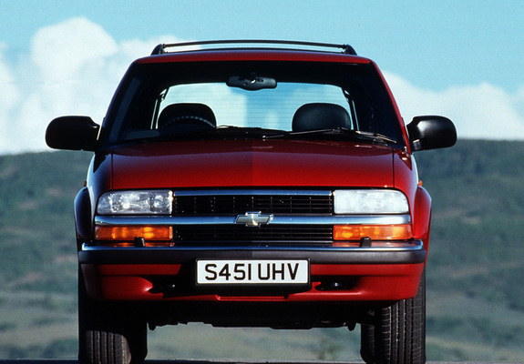 Pictures of Chevrolet Blazer UK-spec 1997–2005