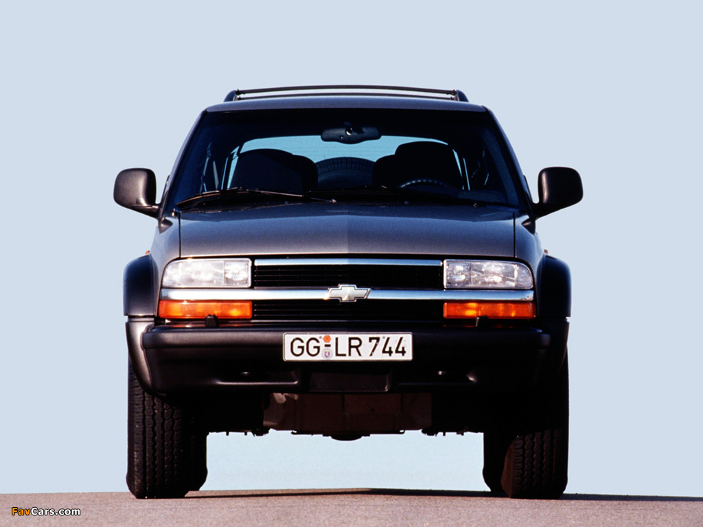 Pictures of Chevrolet Blazer ZR2 EU-spec 1997–2005 (1024 x 768)
