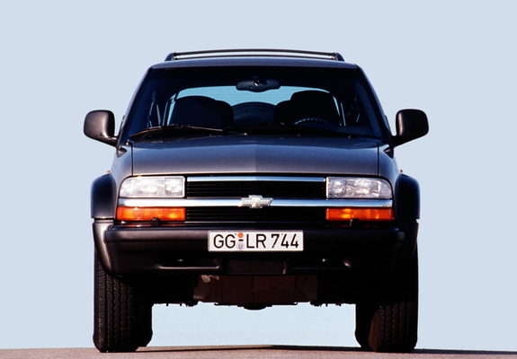 Pictures of Chevrolet Blazer ZR2 EU-spec 1997–2005