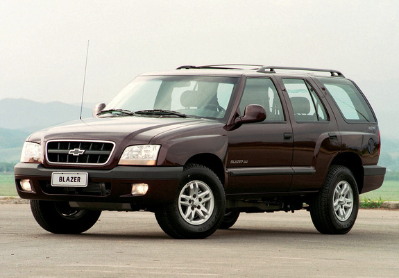 Pictures of Chevrolet Blazer BR-spec 2003–08