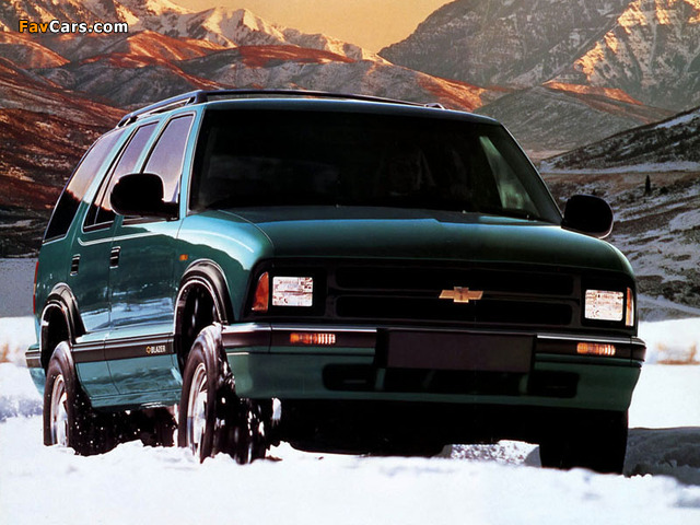 Chevrolet Blazer 1995–97 wallpapers (640 x 480)