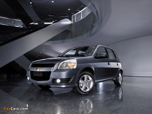 Pictures of Chevrolet C2 5-door 2009 (640 x 480)
