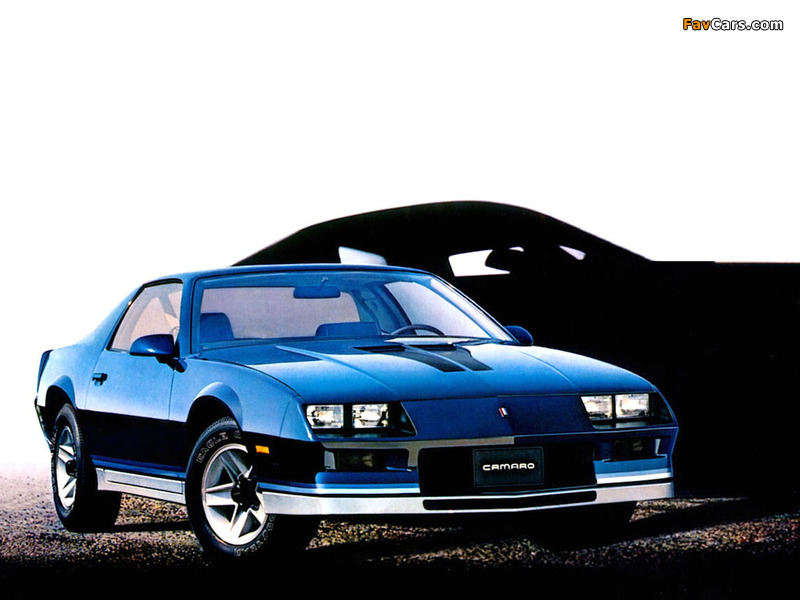 Chevrolet Camaro Z28 1982–84 photos (800 x 600)