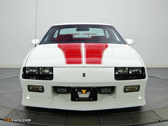 Chevrolet Camaro Z28 25th Anniversary Heritage Edition 1992 pictures (640 x 480)