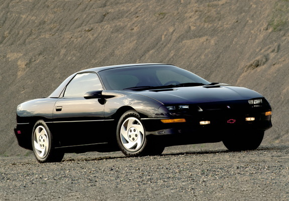 Chevrolet Camaro 1993–97 photos