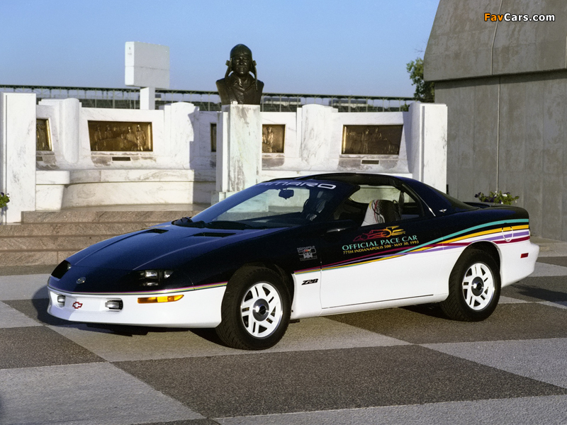 Chevrolet Camaro Z28 Indy 500 Pace Car 1993 wallpapers (800 x 600)