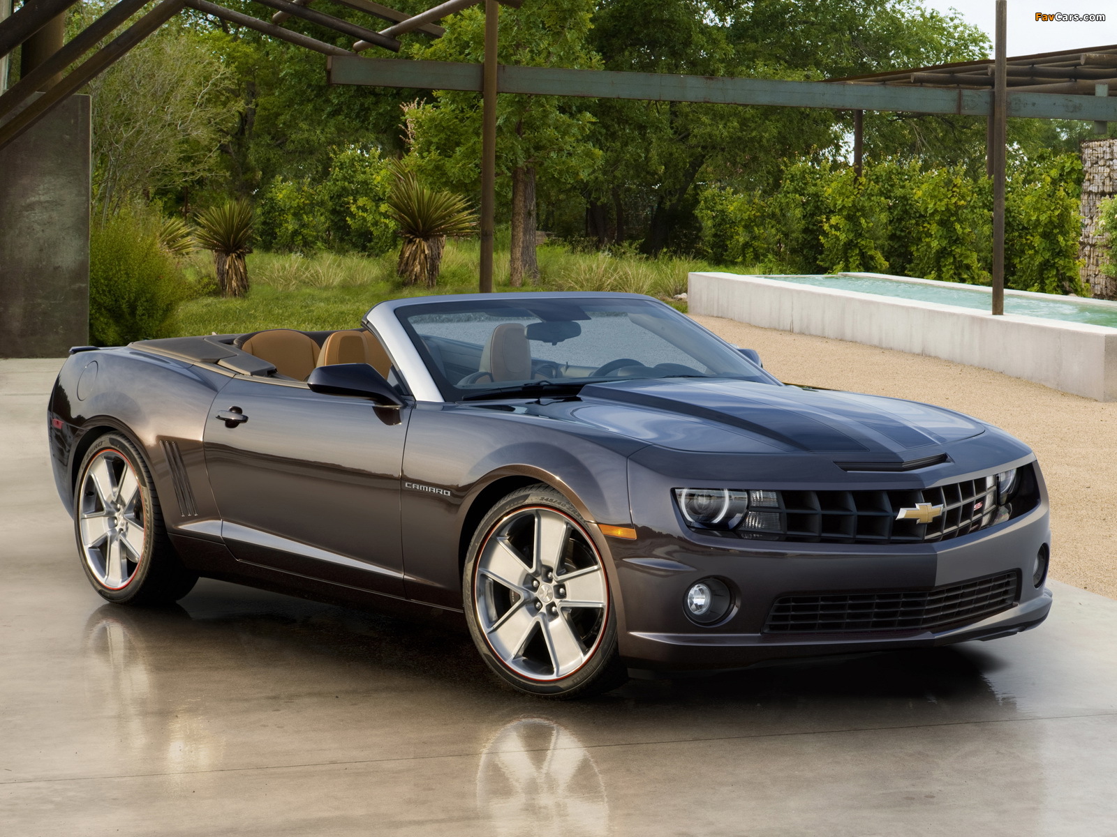 Chevrolet Camaro SS Convertible Neiman Marcus Edition 2010 photos (1600 x 1200)